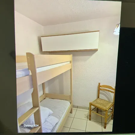 T2/4 Pers/ Rez De Jardin\pinede\piscine *